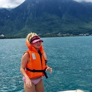 Meet your Posher, Addie